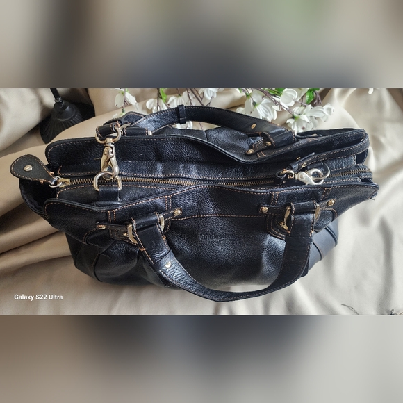 Charles David Handbag - Picture 5 of 6